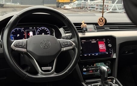 Volkswagen Passat B8 рестайлинг, 2021 год, 3 350 000 рублей, 11 фотография