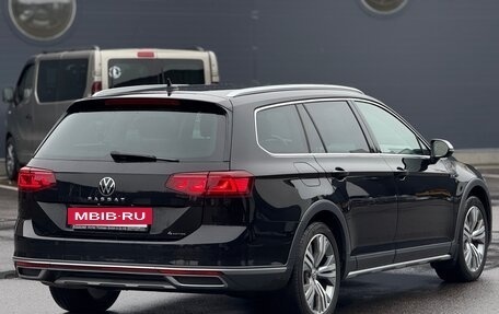 Volkswagen Passat B8 рестайлинг, 2021 год, 3 350 000 рублей, 5 фотография