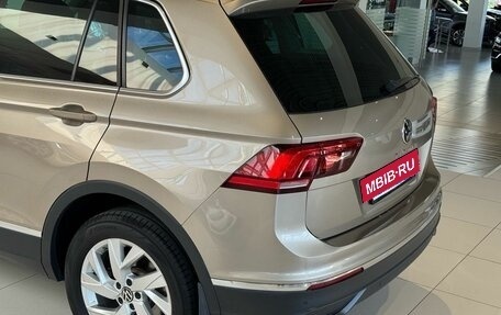 Volkswagen Tiguan II, 2021 год, 2 555 000 рублей, 7 фотография