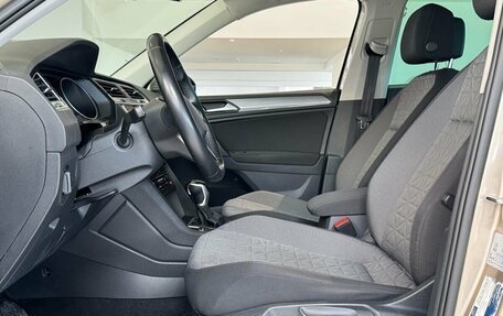 Volkswagen Tiguan II, 2021 год, 2 555 000 рублей, 18 фотография