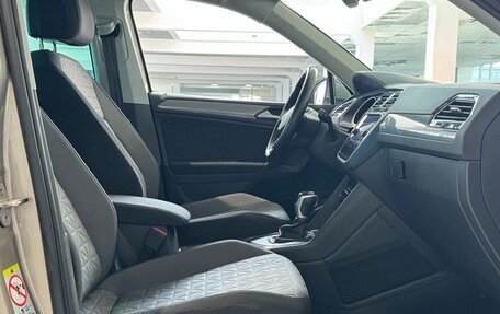 Volkswagen Tiguan II, 2021 год, 2 555 000 рублей, 26 фотография