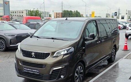 Peugeot Traveller I, 2018 год, 2 850 000 рублей, 3 фотография