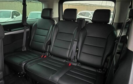 Peugeot Traveller I, 2018 год, 2 850 000 рублей, 22 фотография