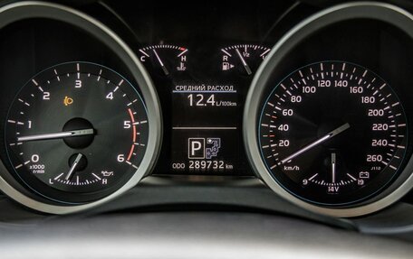 Toyota Land Cruiser 200, 2012 год, 5 478 000 рублей, 9 фотография