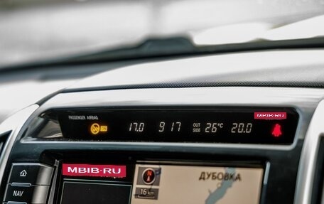 Toyota Land Cruiser 200, 2012 год, 5 478 000 рублей, 32 фотография