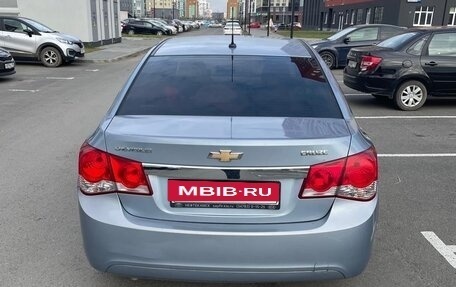 Chevrolet Cruze II, 2011 год, 650 000 рублей, 4 фотография