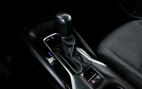 Toyota Corolla, 2022 год, 2 000 000 рублей, 18 фотография