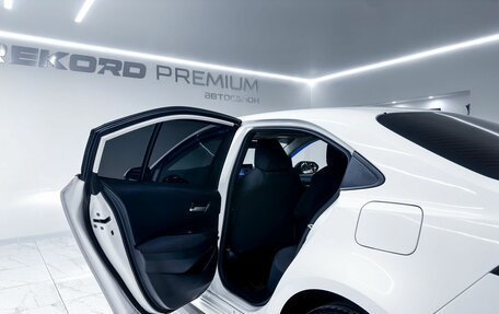 Toyota Corolla, 2022 год, 2 000 000 рублей, 19 фотография