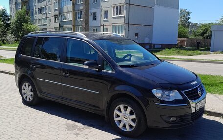 Volkswagen Touran III, 2008 год, 620 000 рублей, 3 фотография