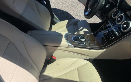 Mercedes-Benz C-Класс, 2017 год, 2 690 000 рублей, 29 фотография