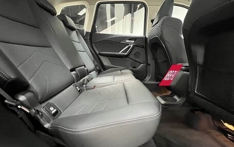 BMW X1, 2024 год, 3 300 000 рублей, 10 фотография