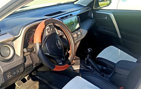 Toyota RAV4, 2013 год, 1 850 000 рублей, 10 фотография