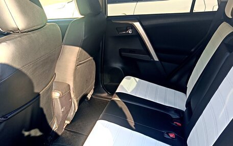 Toyota RAV4, 2013 год, 1 850 000 рублей, 12 фотография