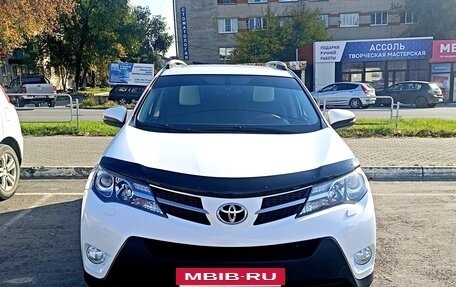 Toyota RAV4, 2013 год, 1 850 000 рублей, 4 фотография