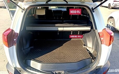 Toyota RAV4, 2013 год, 1 850 000 рублей, 13 фотография