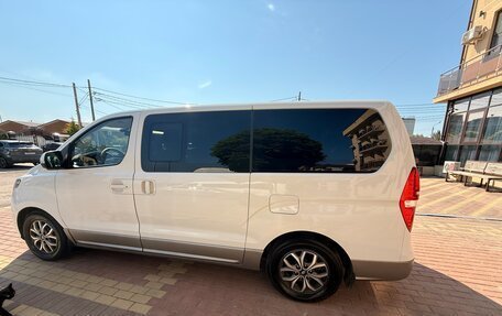 Hyundai H-1 II рестайлинг, 2021 год, 3 300 000 рублей, 5 фотография
