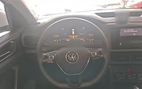 Volkswagen T-Cross I, 2023 год, 1 220 000 рублей, 8 фотография