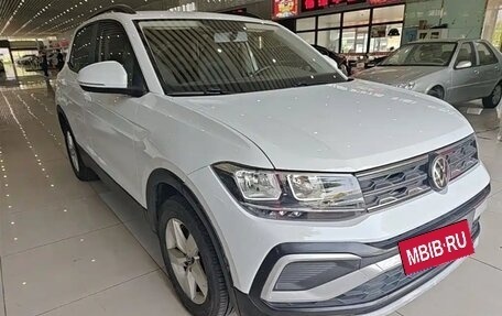 Volkswagen T-Cross I, 2023 год, 1 220 000 рублей, 2 фотография
