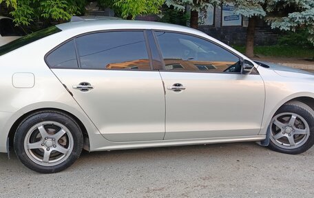 Volkswagen Jetta VI, 2014 год, 749 999 рублей, 4 фотография