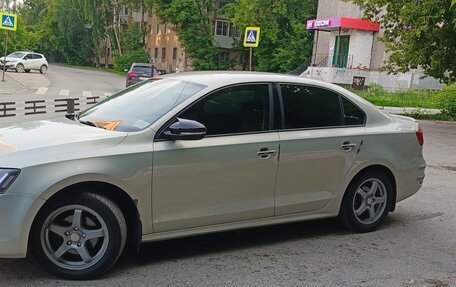 Volkswagen Jetta VI, 2014 год, 749 999 рублей, 3 фотография