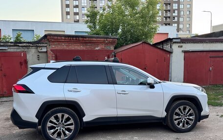 Toyota RAV4, 2020 год, 3 150 000 рублей, 4 фотография
