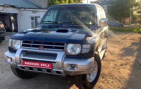 Mitsubishi Pajero III рестайлинг, 1986 год, 900 000 рублей, 1 фотография