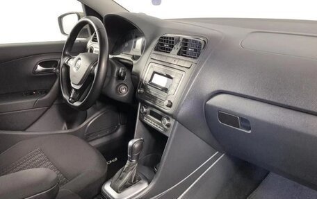 Volkswagen Polo VI (EU Market), 2017 год, 1 050 000 рублей, 4 фотография