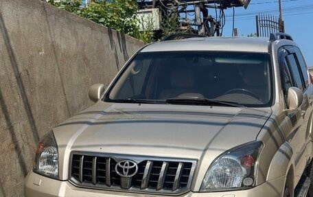 Toyota Land Cruiser Prado 120 рестайлинг, 2008 год, 1 900 000 рублей, 6 фотография