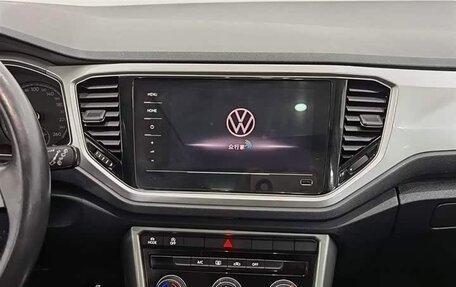 Volkswagen T-Roc I, 2022 год, 1 215 000 рублей, 11 фотография