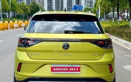Volkswagen T-Roc I, 2023 год, 2 926 000 рублей, 4 фотография