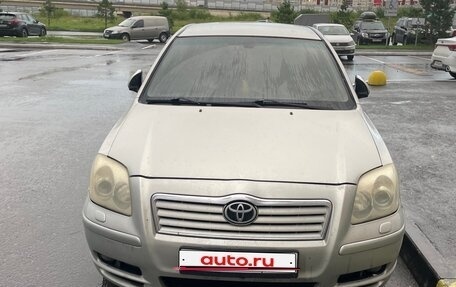 Toyota Avensis III рестайлинг, 2006 год, 750 000 рублей, 1 фотография