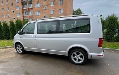 Volkswagen Caravelle T6 рестайлинг, 2016 год, 2 750 000 рублей, 1 фотография
