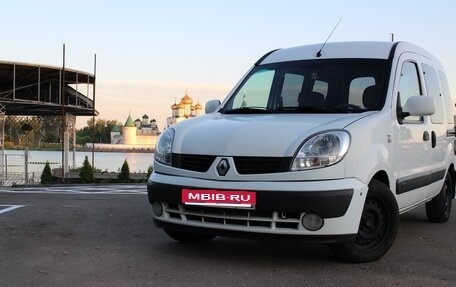 Renault Kangoo II рестайлинг, 2008 год, 530 000 рублей, 1 фотография