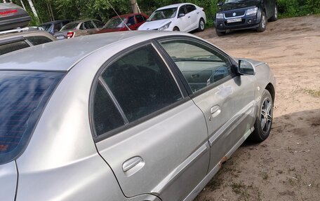 KIA Rio II, 2004 год, 200 000 рублей, 6 фотография