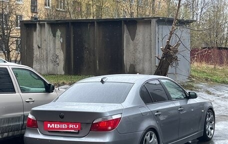 BMW 5 серия, 2005 год, 899 000 рублей, 3 фотография