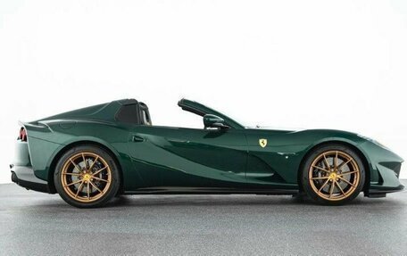 Ferrari 812, 2021 год, 44 900 000 рублей, 2 фотография