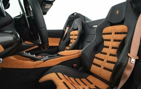 Ferrari 812, 2021 год, 44 900 000 рублей, 5 фотография