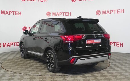 Mitsubishi Outlander III рестайлинг 3, 2022 год, 2 692 000 рублей, 7 фотография