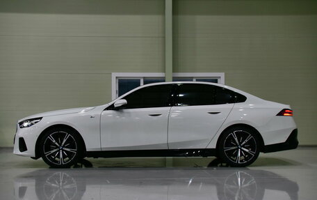 BMW 5 серия, 2024 год, 7 300 000 рублей, 4 фотография
