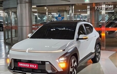 Hyundai Kona, 2023 год, 1 980 000 рублей, 5 фотография