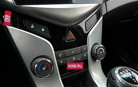 Chevrolet Cruze II, 2013 год, 777 777 рублей, 12 фотография