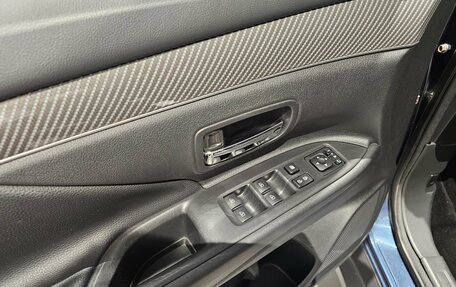 Mitsubishi Outlander III рестайлинг 3, 2018 год, 2 499 000 рублей, 13 фотография