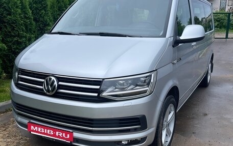 Volkswagen Caravelle T6 рестайлинг, 2016 год, 2 750 000 рублей, 8 фотография