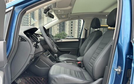 Volkswagen Touran III, 2022 год, 1 738 008 рублей, 16 фотография