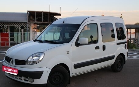 Renault Kangoo II рестайлинг, 2008 год, 530 000 рублей, 2 фотография