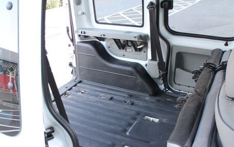 Renault Kangoo II рестайлинг, 2008 год, 530 000 рублей, 21 фотография