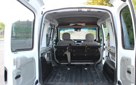 Renault Kangoo II рестайлинг, 2008 год, 530 000 рублей, 20 фотография