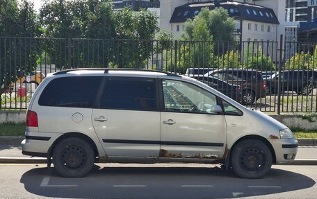 Volkswagen Sharan I рестайлинг, 2002 год, 360 000 рублей, 4 фотография