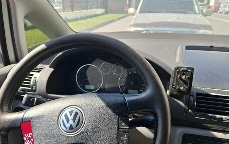 Volkswagen Sharan I рестайлинг, 2002 год, 360 000 рублей, 15 фотография