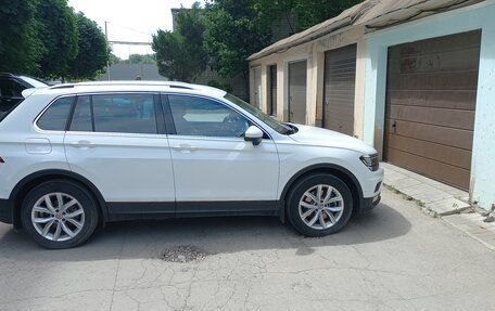 Volkswagen Tiguan II, 2020 год, 3 150 000 рублей, 4 фотография